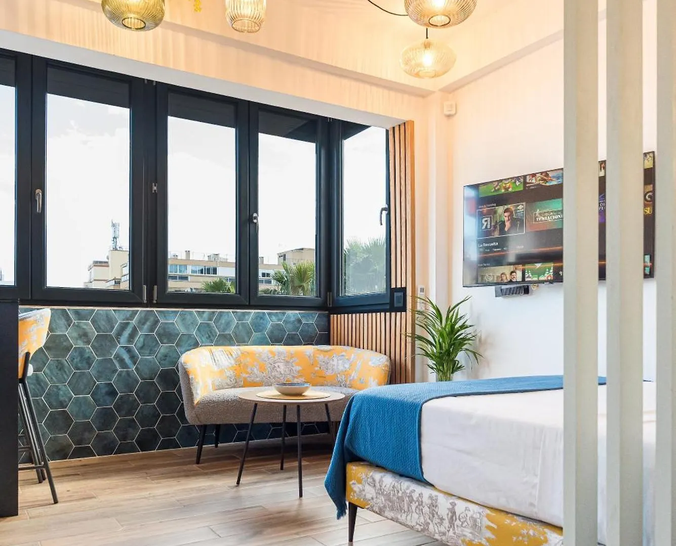 Urban Luxe Studio Torremoilinos דירה