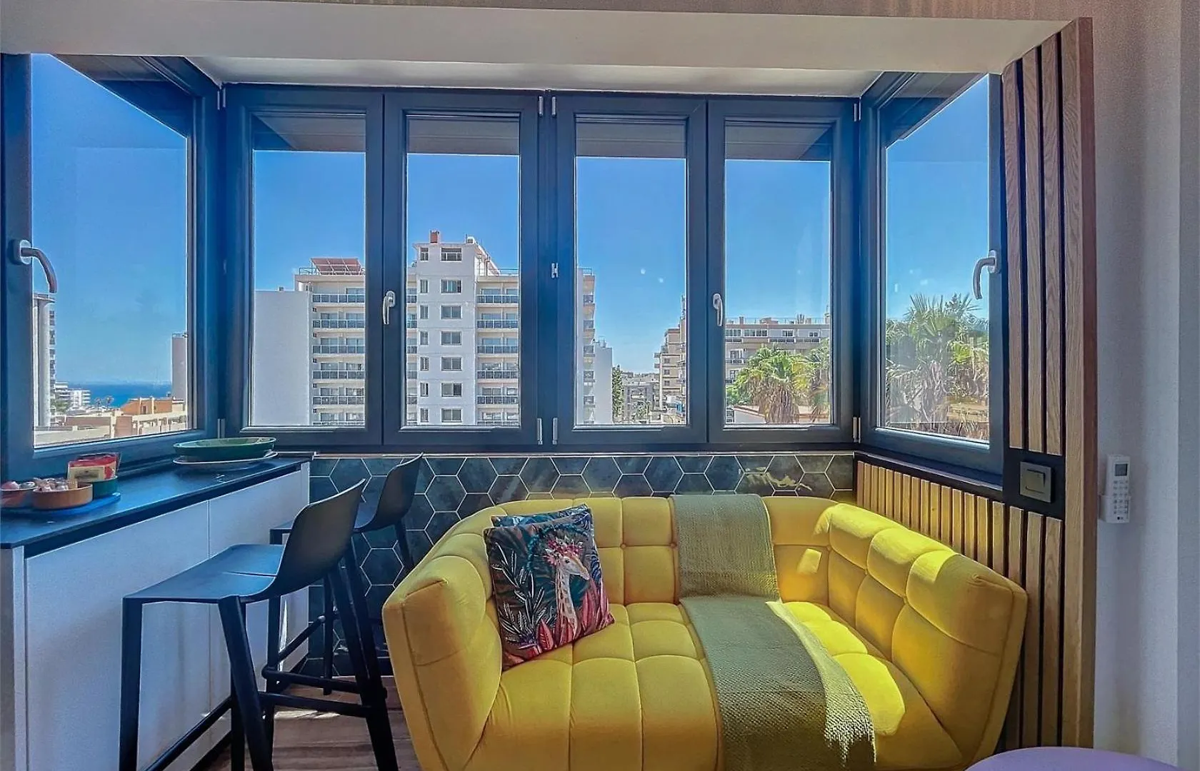 Urban Luxe Studio Torremoilinos Spain